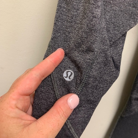 Lululemon Free Runner Crop Leggings - Picture 14 of 15